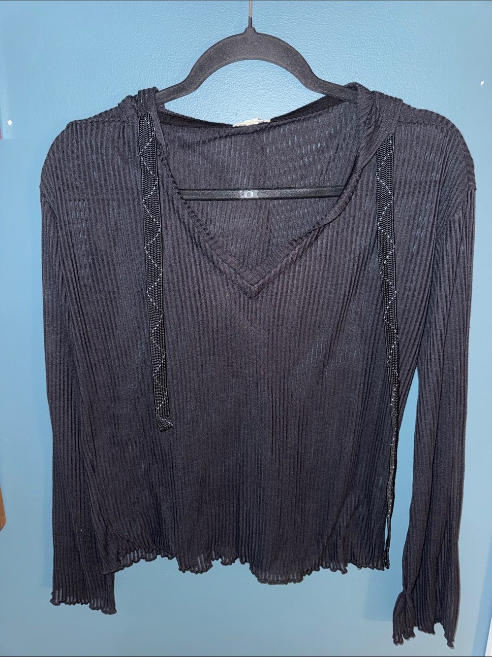 Pilcro Black Ribbed Hooded V-Neck Long Sleeve Top
